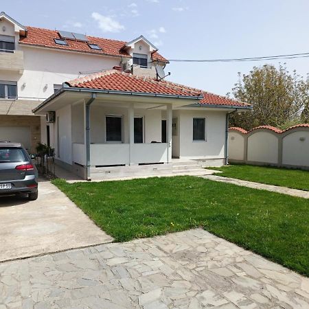 Serbian Home With Garden Krnjaca Luaran gambar