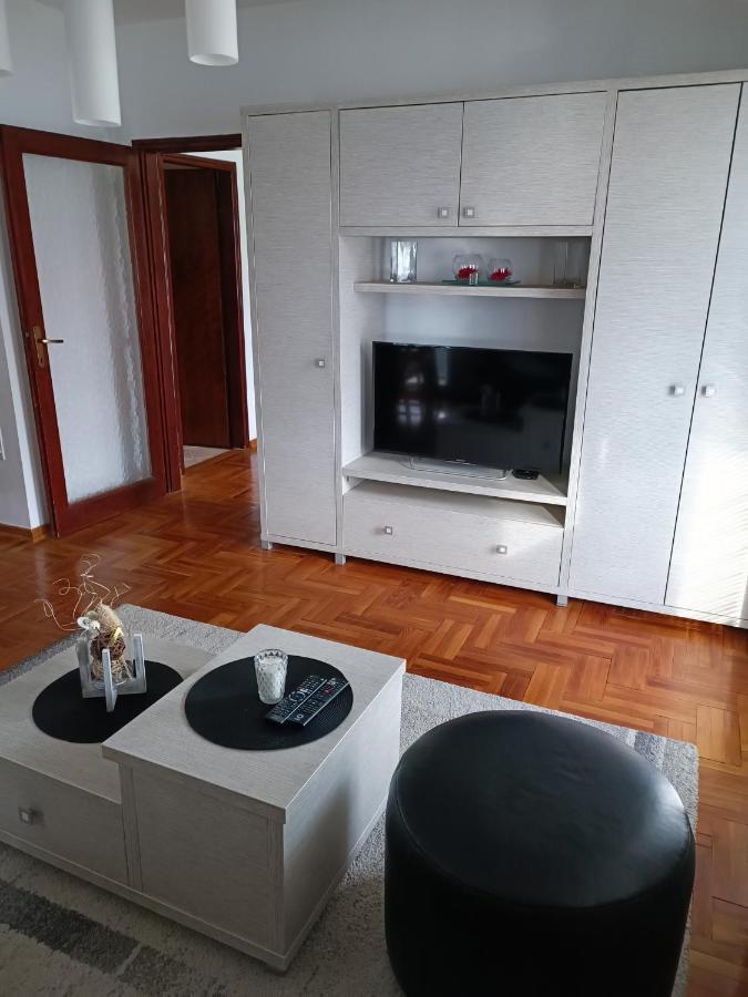 Serbian Home With Garden Krnjaca Luaran gambar